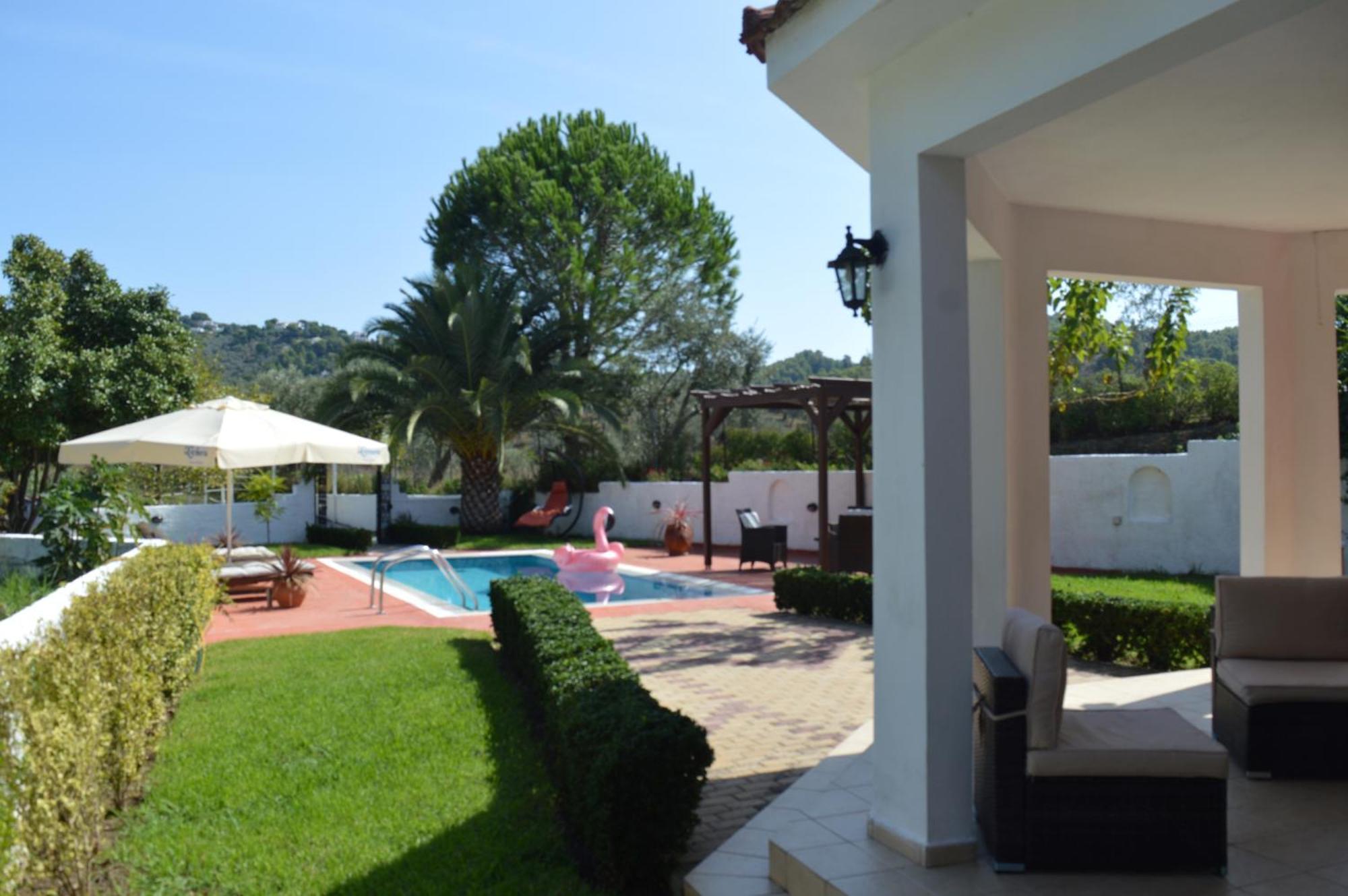 Villa Platanias Agia Paraskevi  Exterior photo